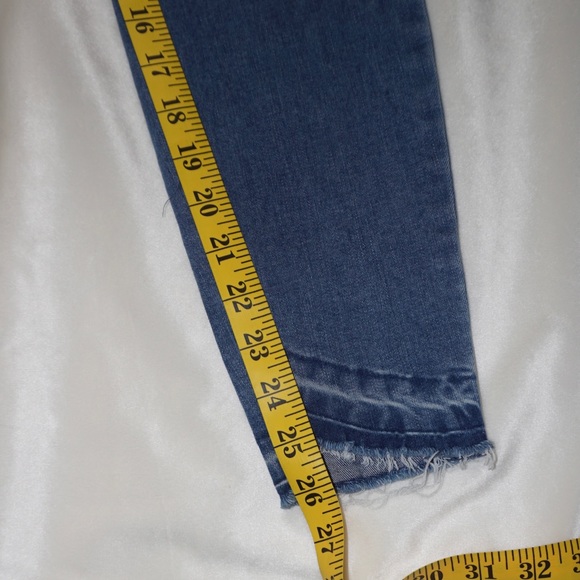 OLD NAVY Elastic Waistband Jeggings with Frayed Hem - Picture 5 of 7